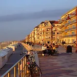 Apartman Strandvakantieappartement Zilverstrand - Met Binnenzwembad! *