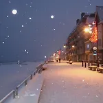 Strandvakantieappartement Zilverstrand - Met Binnenzwembad! * De Haan