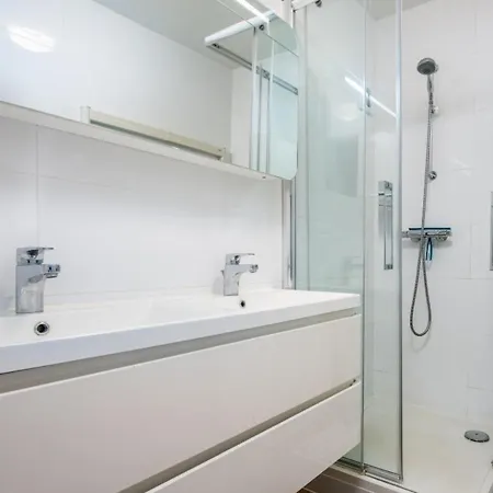 Strandvakantieappartement Zilverstrand - Met Binnenzwembad! *