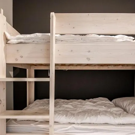 Strandvakantieappartement Zilverstrand - Met Binnenzwembad! * De Haan