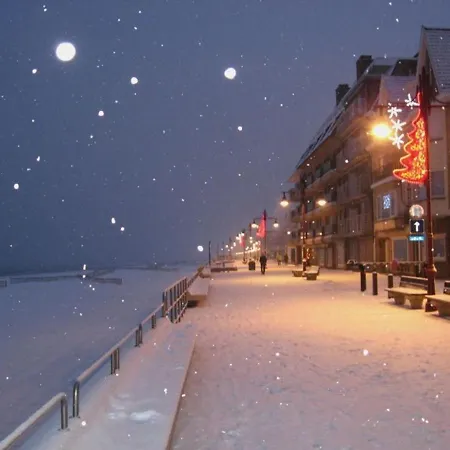 Strandvakantieappartement Zilverstrand - Met Binnenzwembad! * De Haan