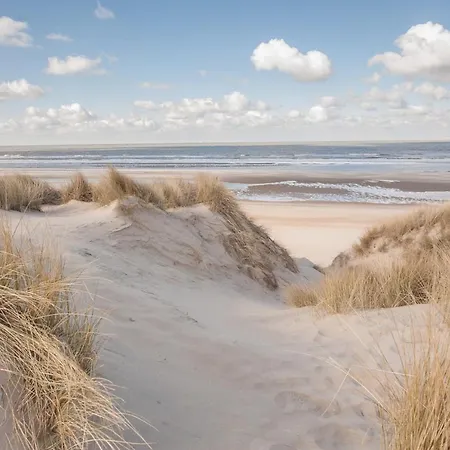 Strandvakantieappartement Zilverstrand - Met Binnenzwembad! 公寓