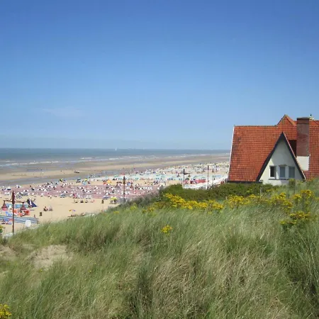 Strandvakantieappartement Zilverstrand - Met Binnenzwembad! Daire *