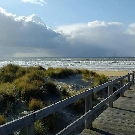Strandvakantieappartement Zilverstrand - Met Binnenzwembad!