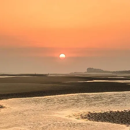 Strandvakantieappartement Zilverstrand - Met Binnenzwembad! Apartman