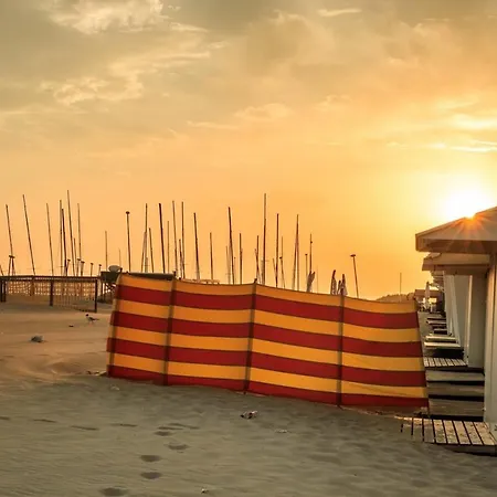 Strandvakantieappartement Zilverstrand - Met Binnenzwembad! 德哈恩